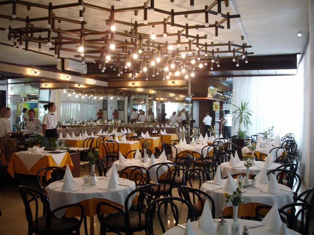 Hotel Adriatic Omišalj Zimmer foto